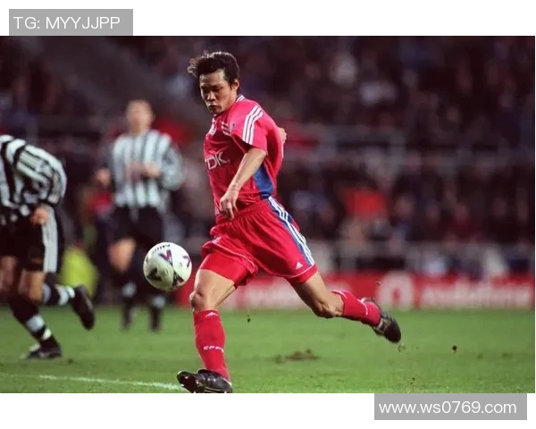 足球明星风采大赏各路传奇球员的精彩瞬间与独特魅力展现