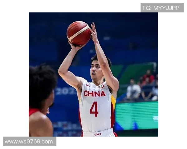 广州篮球队在联合会杯积分榜上以62分稳居第一名展现强劲实力