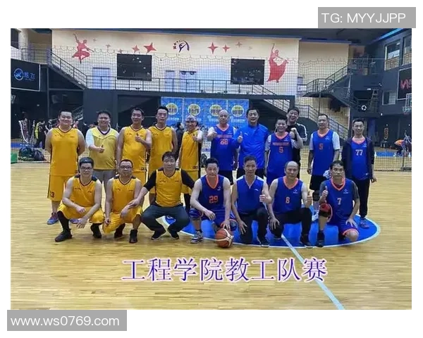 武汉篮球队的团队协作揭秘：如何在赛场上实现完美配合与默契合作