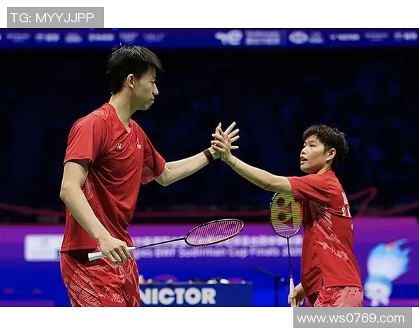 武汉羽毛球队在全国锦标赛中以70分领先其他队伍展现强劲实力