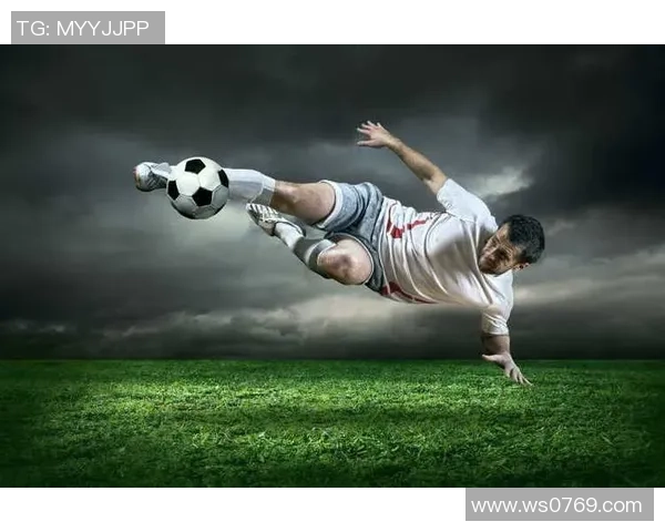 足球明星高清无水印图片分享让你尽享球场魅力与风采